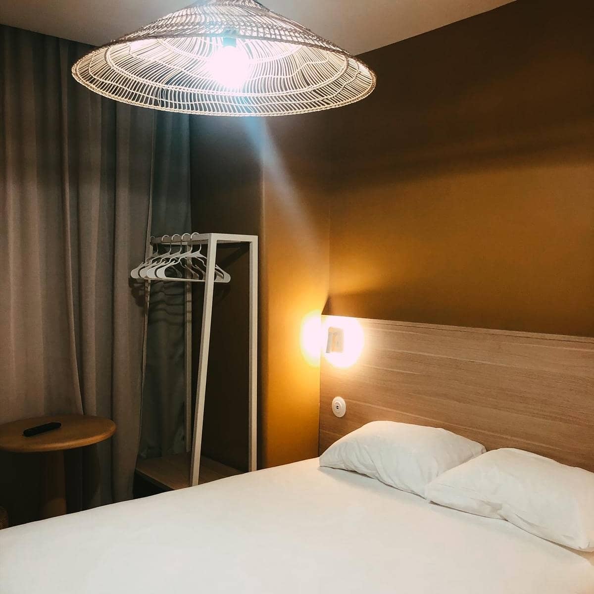 Lifeuses, Lifeurs,

Here we are 🙌🏼

Les chambres Cocoon et Cocoon Vue Vieux Port sont prêtes à vous accueillir 🛏️

#happiness#hotel#lifemarseille#vuevieuxport#design